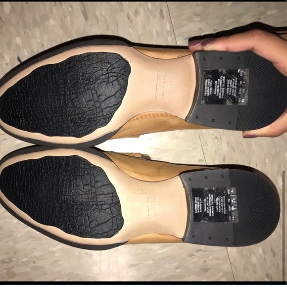 Kenneth Cole Reaction Tan Loafers